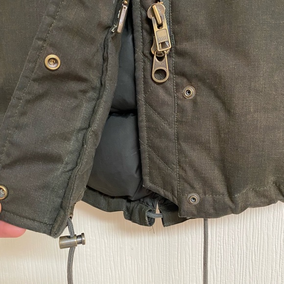 Aritzia Green Community Parka - Size M - Picture 4 of 8
